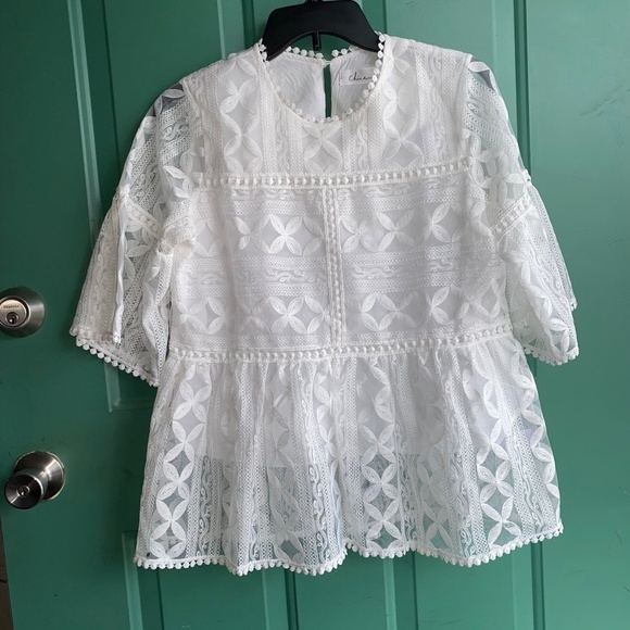 Chickwish size medium white lace top like new - Picture 1 of 9